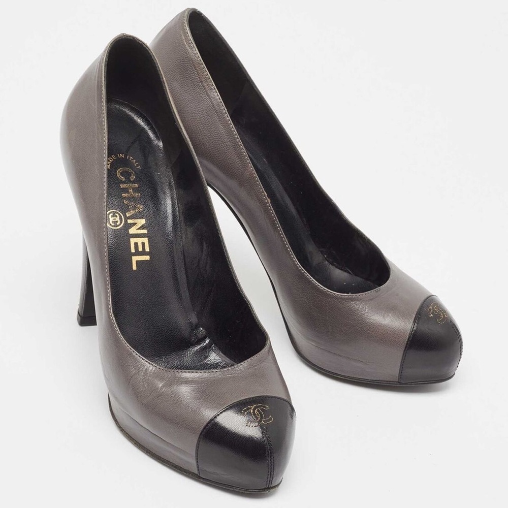 Chanel Leather Cap Toe Pumps, Size 39